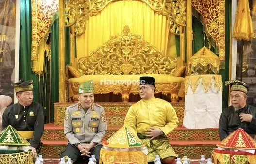Datang karena Tugas, Pergi karena Perintah, LAM Riau Lepas Herry