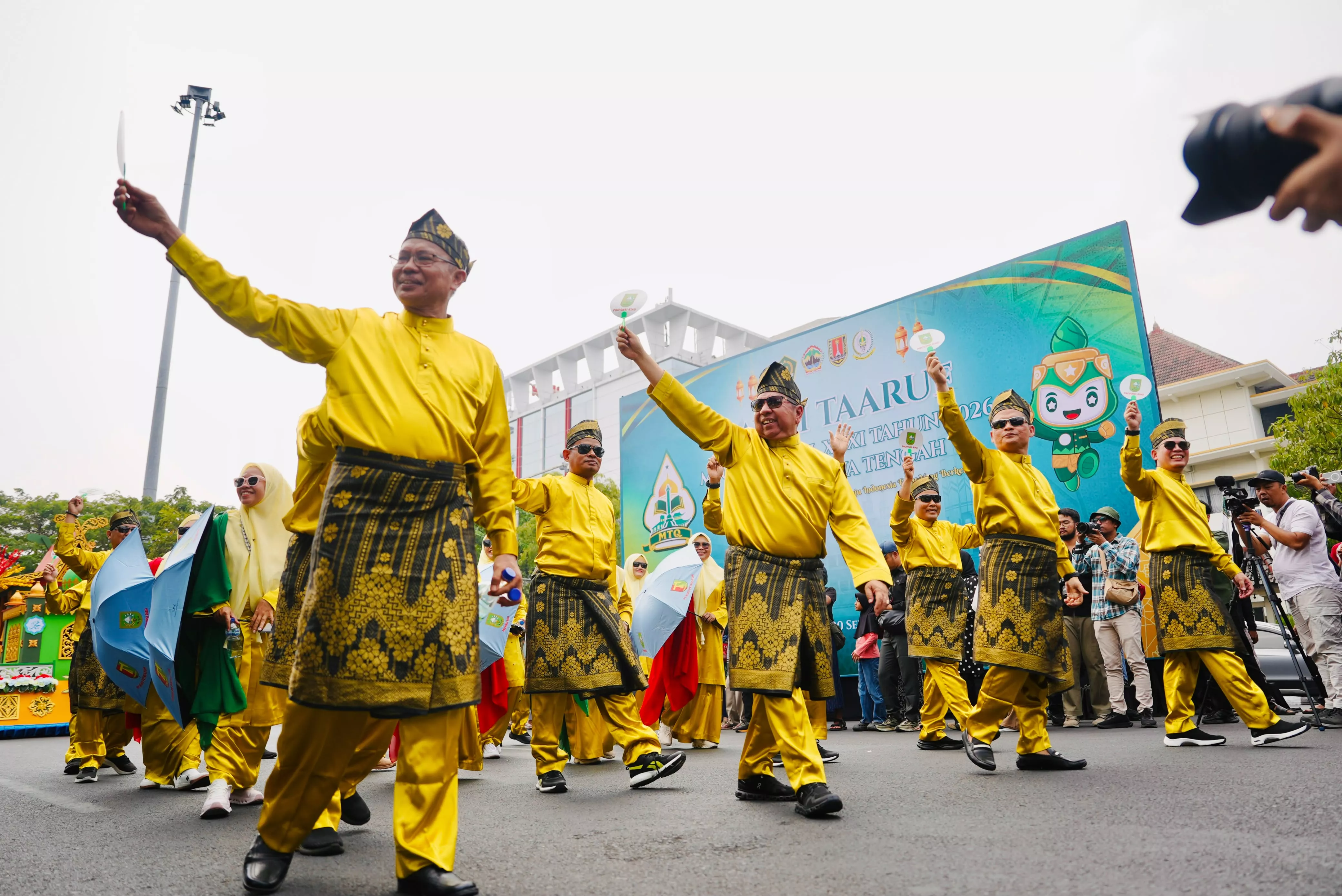 Pawai Ta’aruf MTQ Nasional XXXI 2026, Riau Kenalkan Budaya Melayu Riau