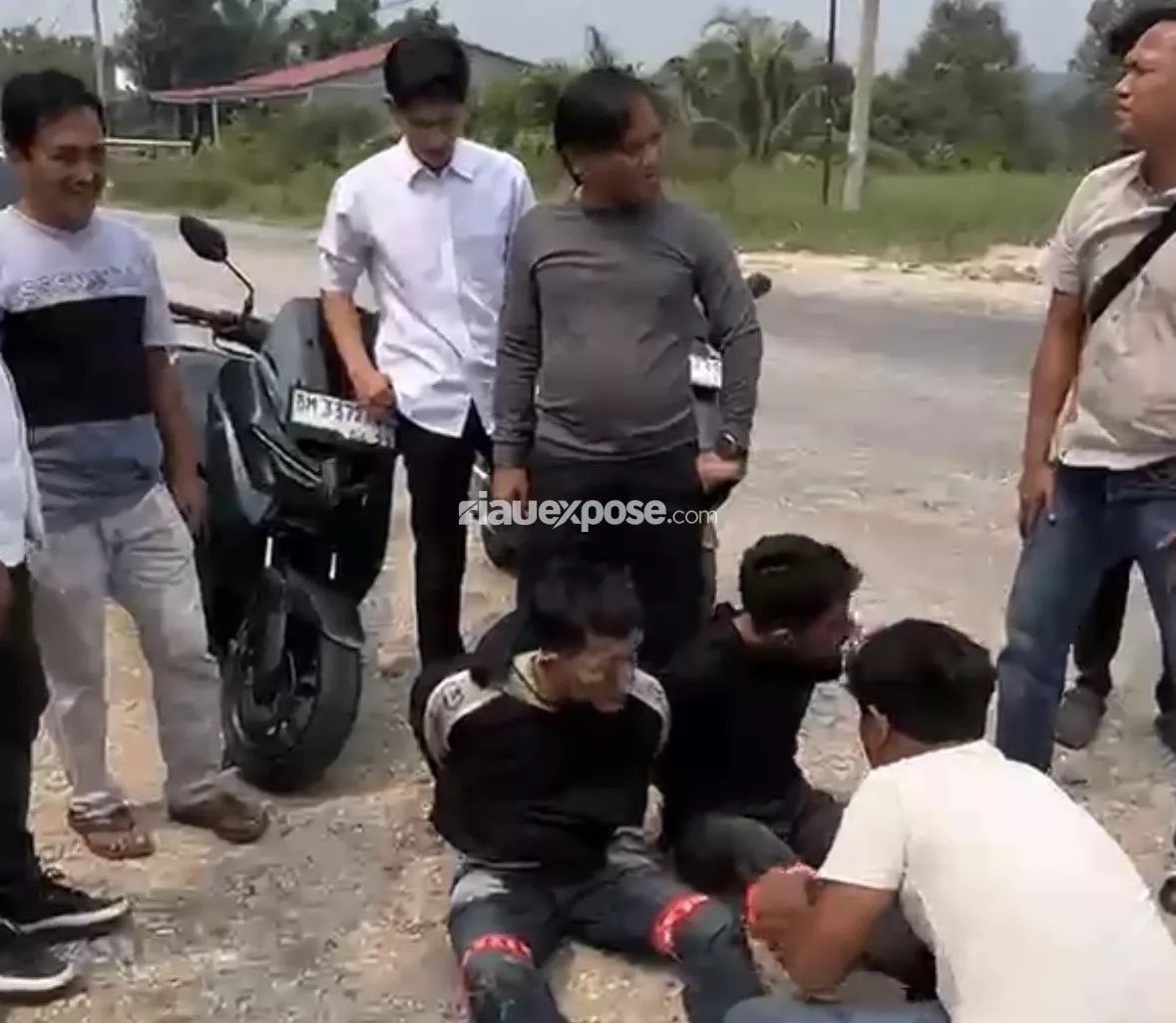 Tim Raga Polres Siak Hentikan Pelarian Dua Jambret di Simpang Bakal