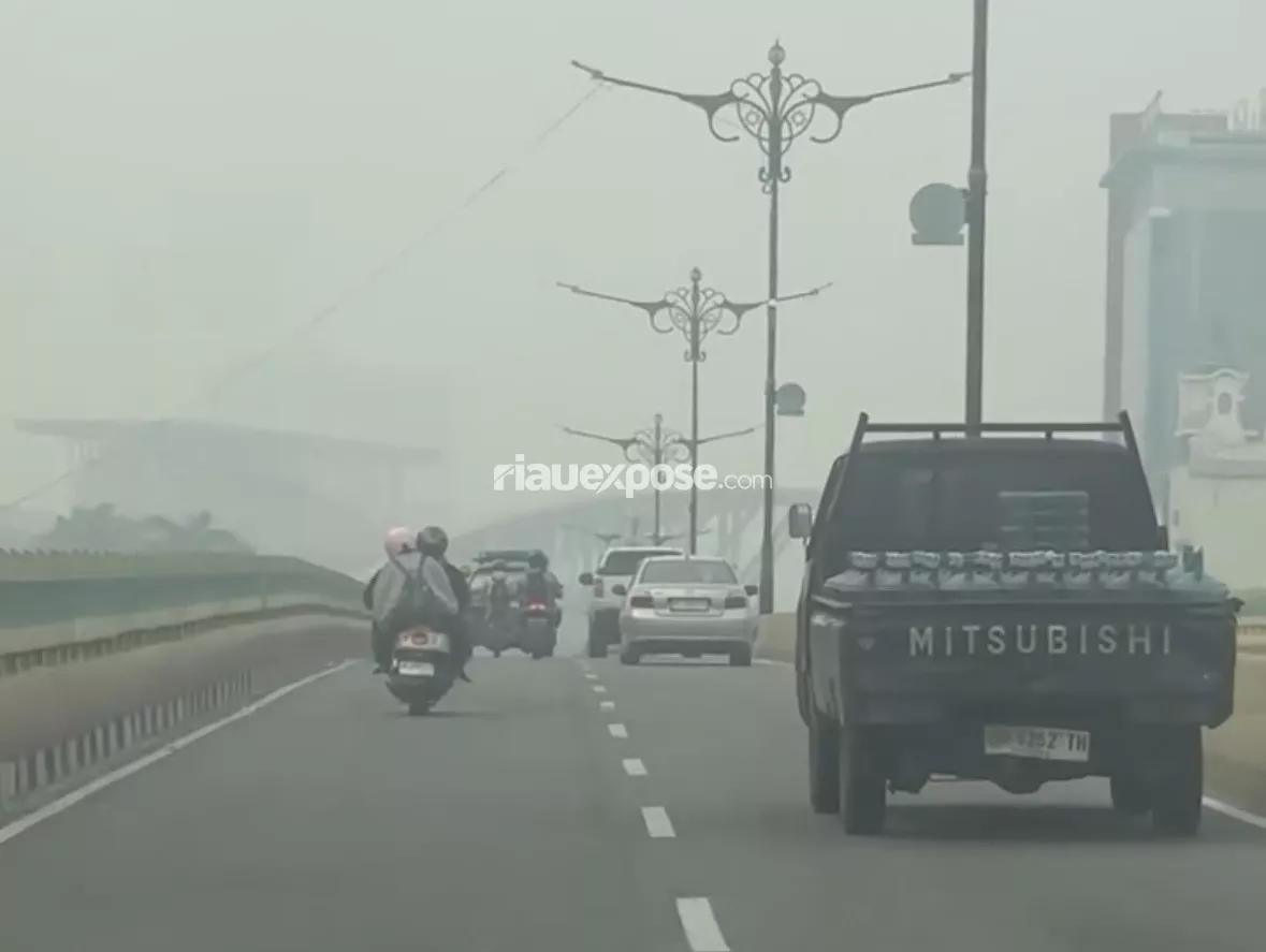 Hujan Tak Mampu Usir Asap, Riau Masih Diselimuti Kabut Pekat
