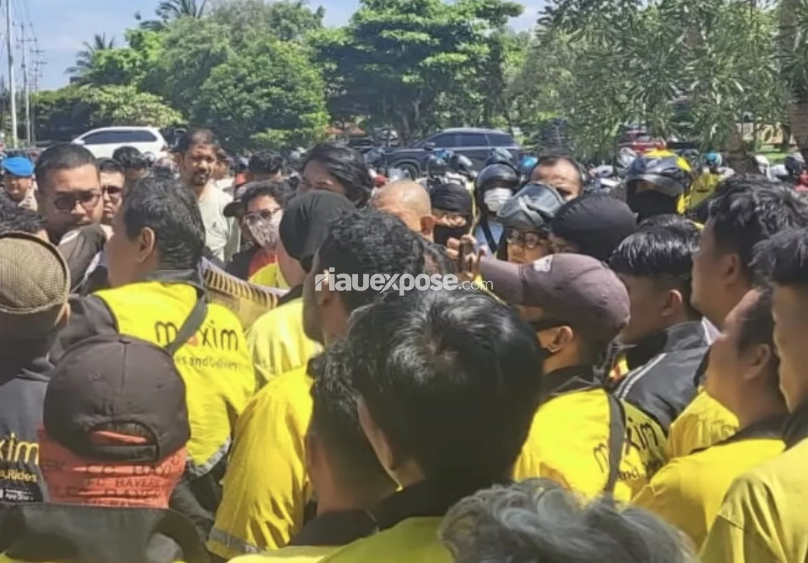 Demo Driver Maxim Pekanbaru Memanas, Kantor Disegel!