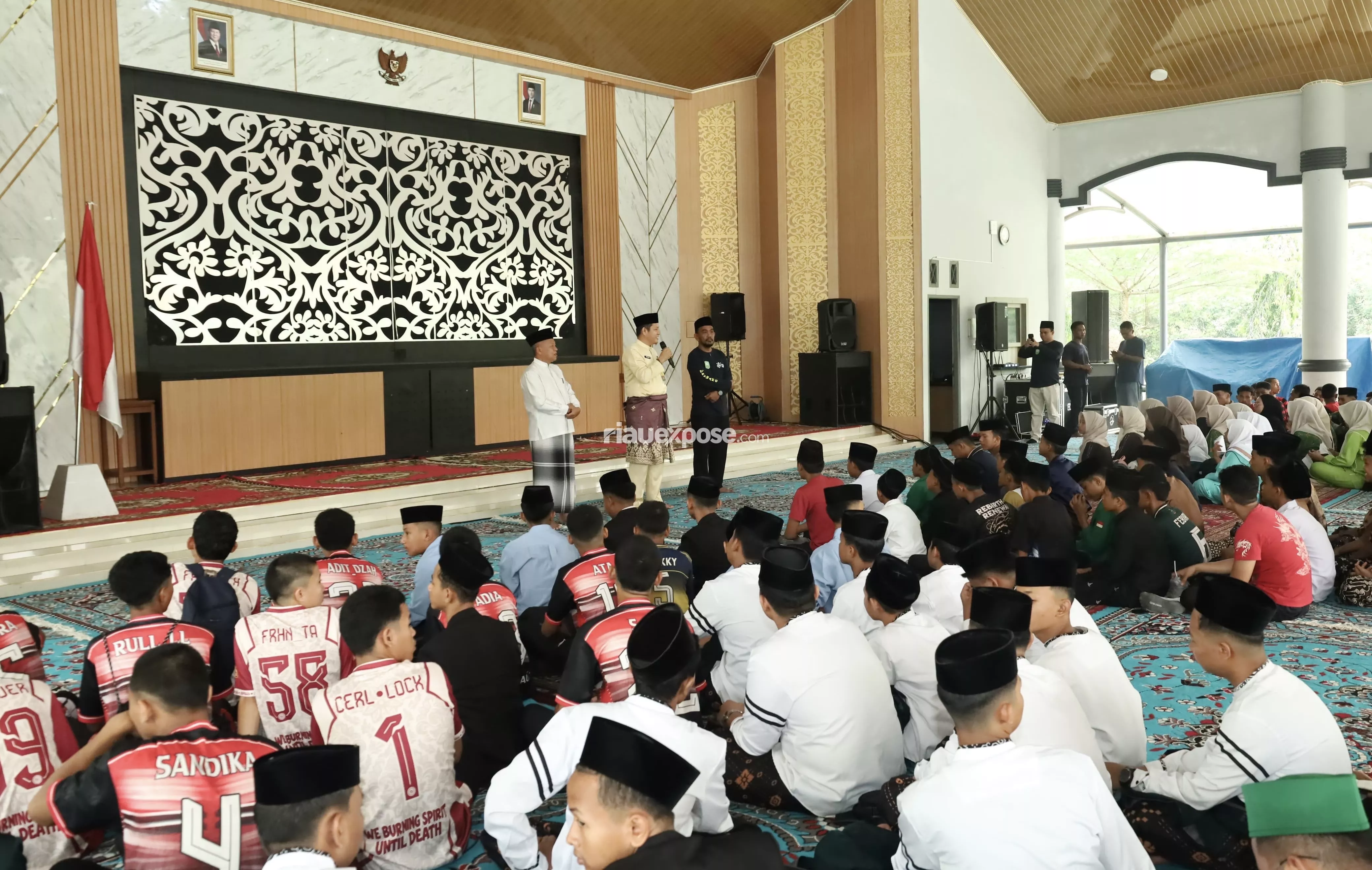 Ribuan Santri Meriahkan HSN 2026 di Komplek Rumah Rakyat Siak
