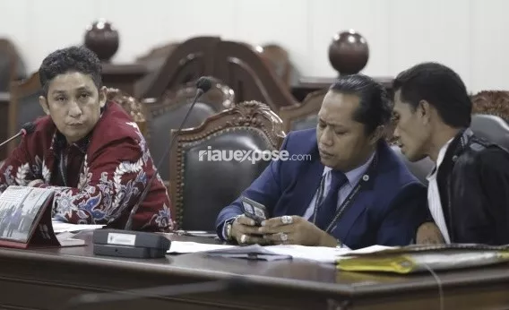 Uji UU Advokat di MK, Usia Minimal 21 Tahun dan Magang 6 Bulan