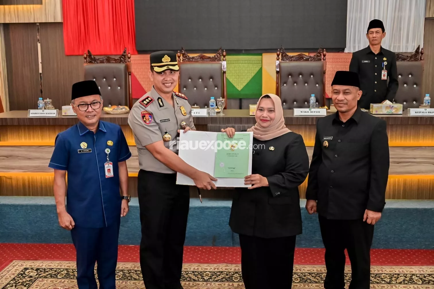 Kapolres AKBP Fahrian Terima Hibah Aset Daerah dari Bupati Bengkalis