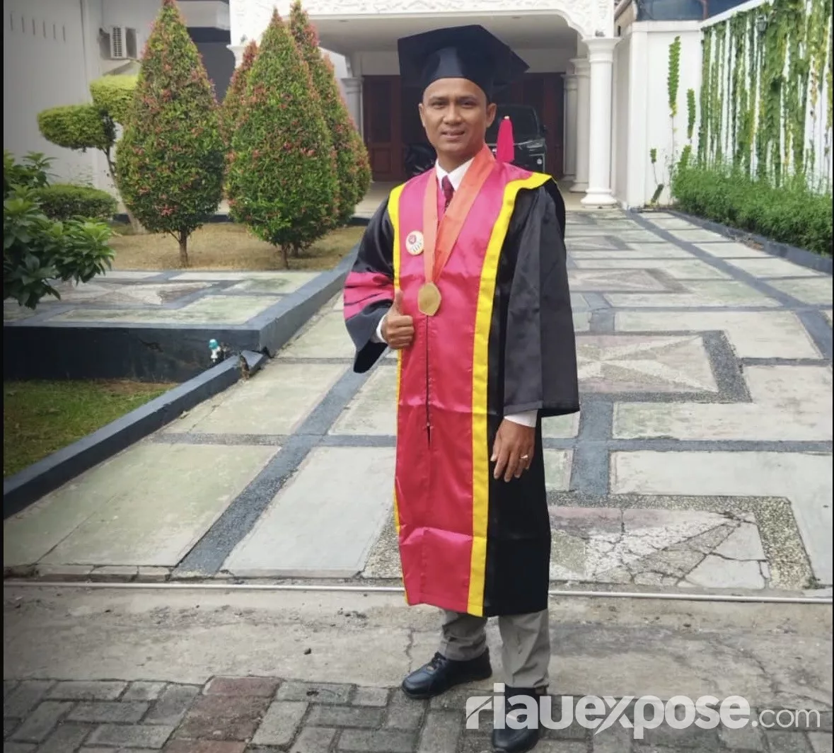 Dr. Khairul Azwar Anas Raih Gelar Doktor Hukum UNJA, Dosen UPBI Bergelar Doktor Bertambah