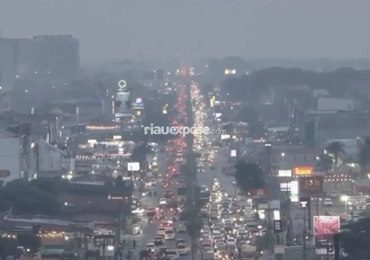 Kabut Asap Pekanbaru Pekat, Dua Pesawat Gagal Mendarat di SSK II