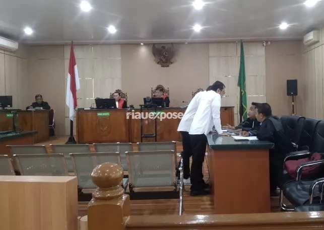 Eks Sekda Kuansing Didakwa Suap Jabatan Rp2,75 Miliar