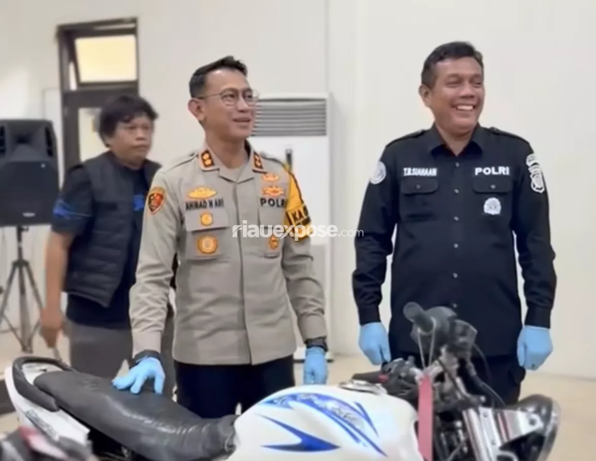 Polres Pelalawan Ringkus 4 Pembobol ATM, Uang BNI Rp42 Juta Raib