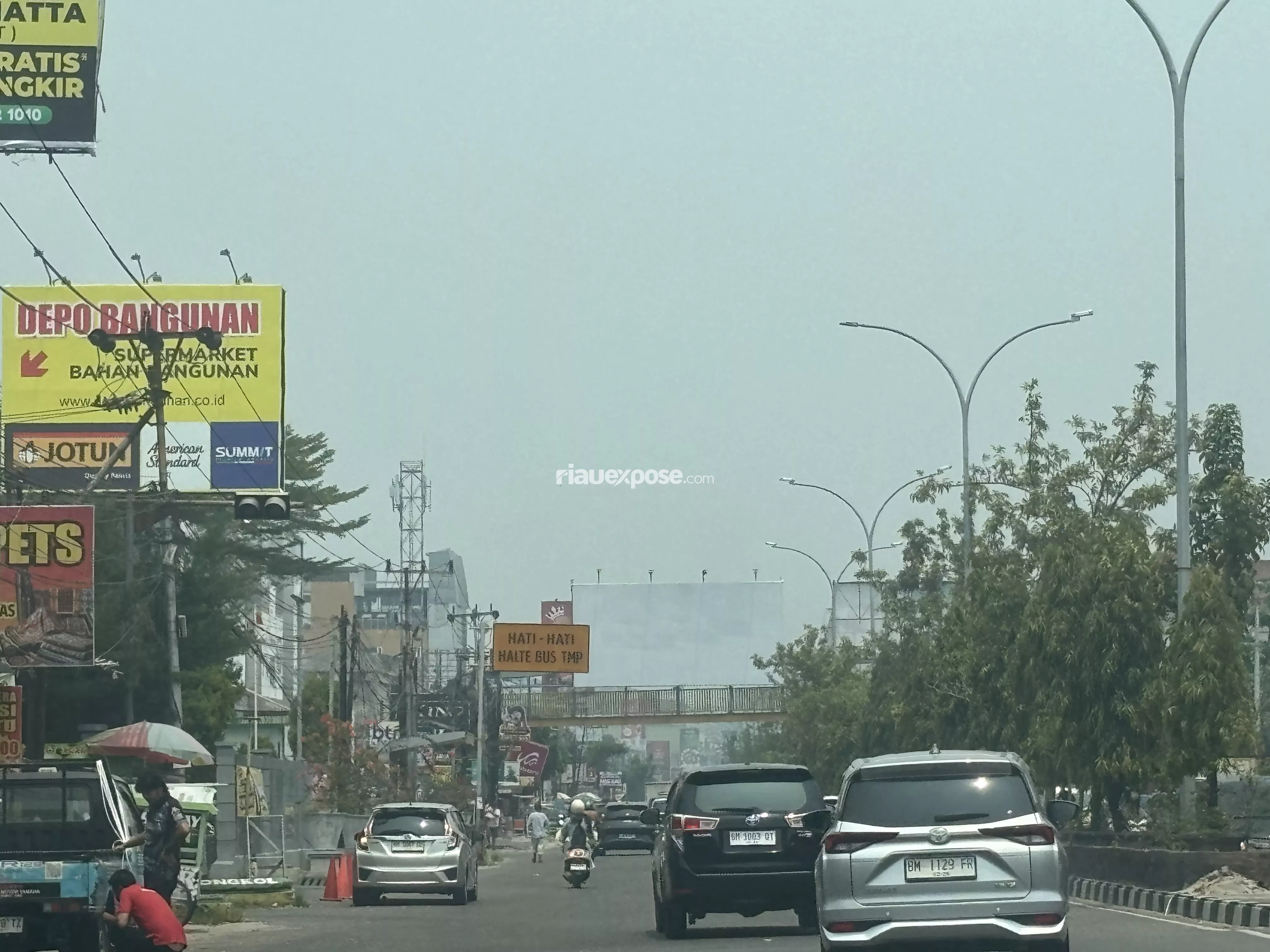 Kualitas Udara Pekanbaru Memburuk, PM2.5 Tembus 253,4 µg/m³