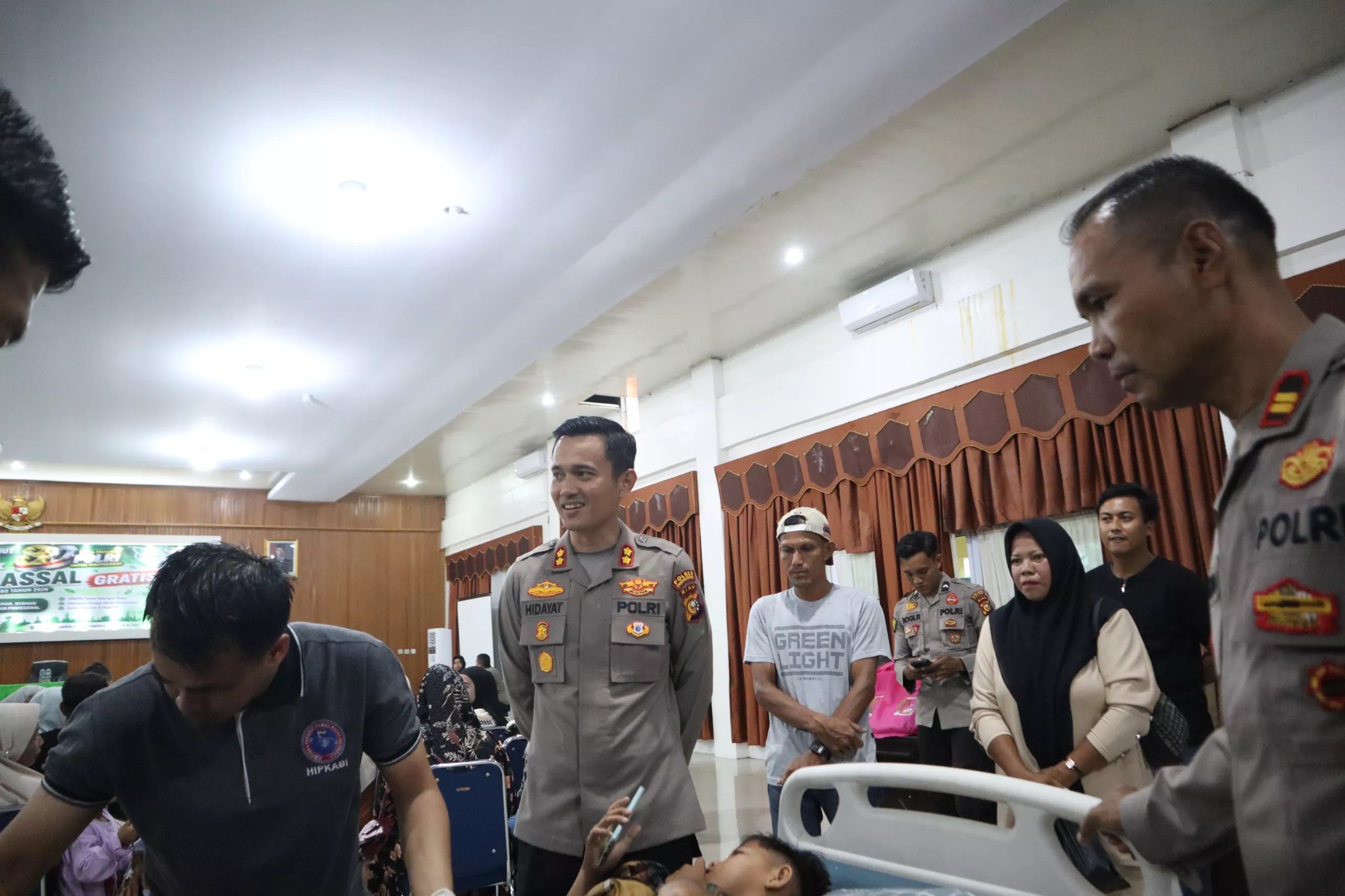 Polres Kuansing Gelar Khitanan Massal HUT Bhayangkara ke-80, 70 Anak Ikuti Kegiatan Sosial Kemanusiaan