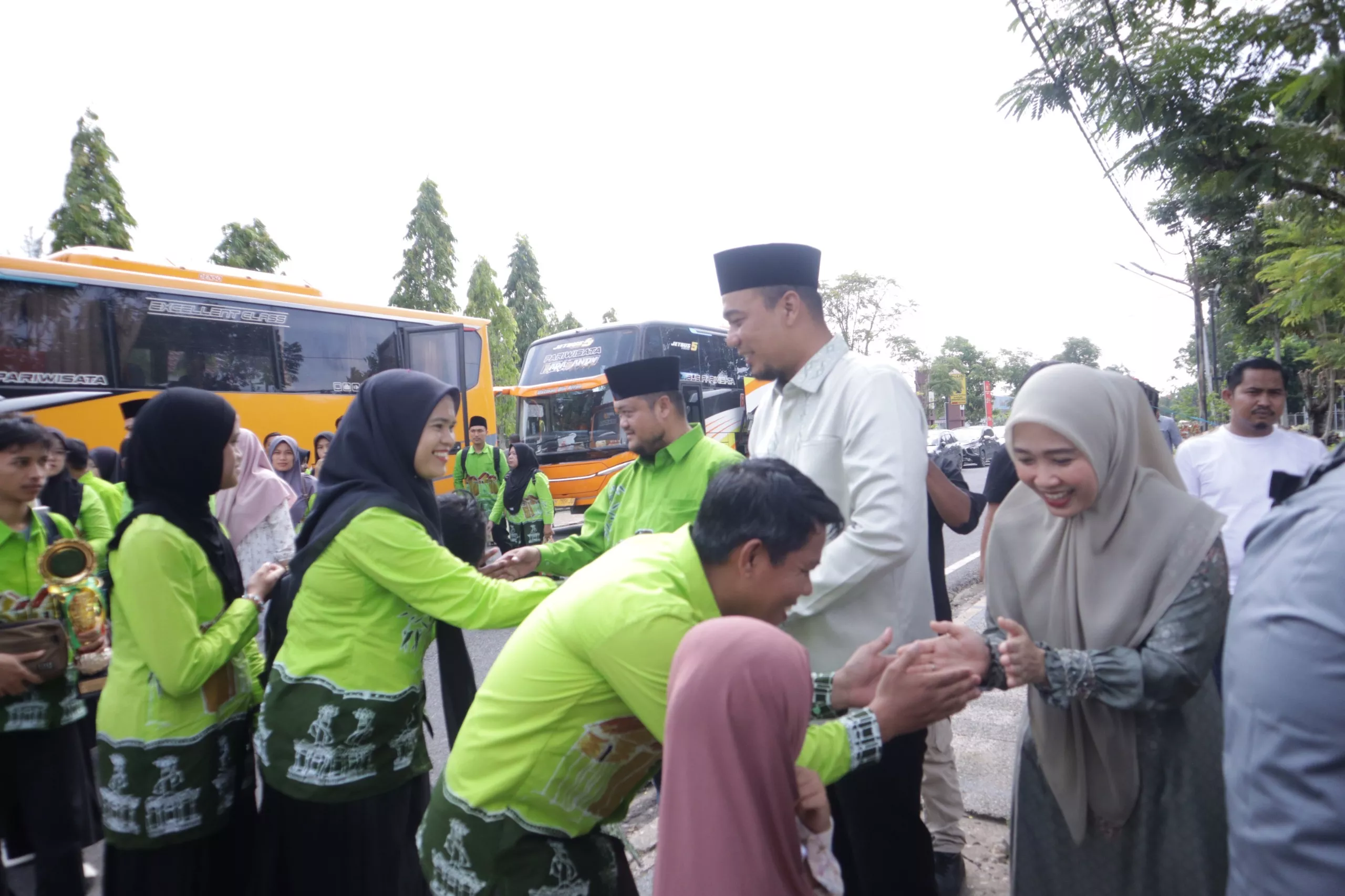 Bupati Inhu Sambut Kepulangan Kafilah MTQ Riau 2026, Apresiasi Lompatan Prestasi Empat Besar