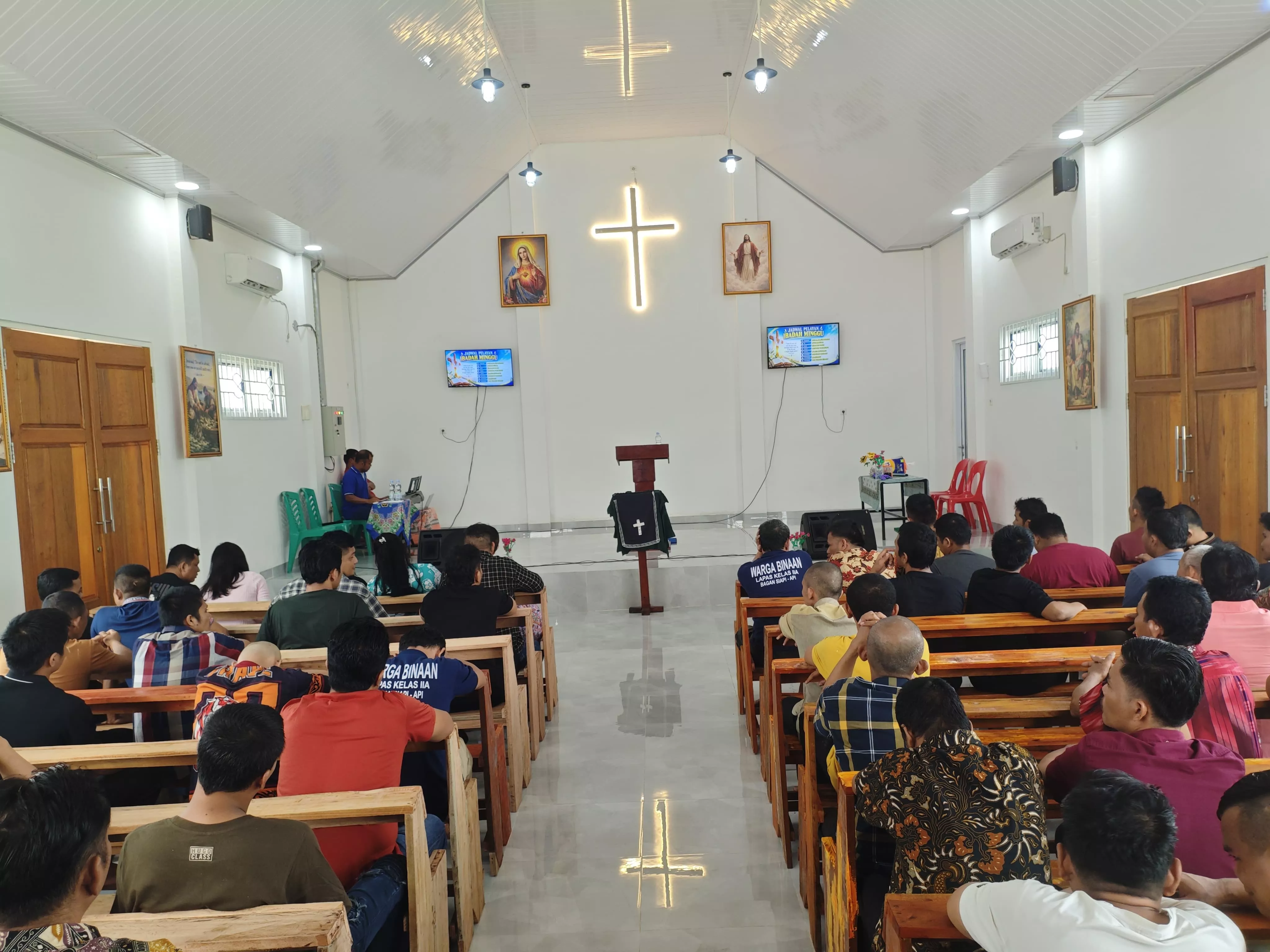 Pembinaan Rohani Warga Binaan, Jemaat Gereja Oikumene Lapas Bagansiapiapi Khusyuk Laksanakan Ibadah Minggu