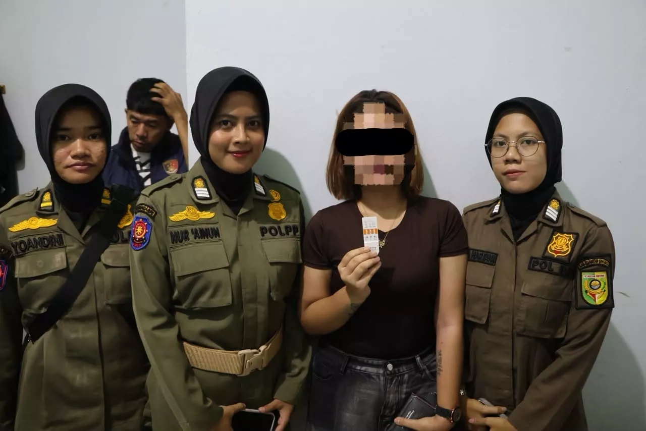 Patroli KRYD Polres Kuansing Bersama Tim RAGA dan Satpol PP, Dua Terduga Penyalahguna Narkoba Diamankan