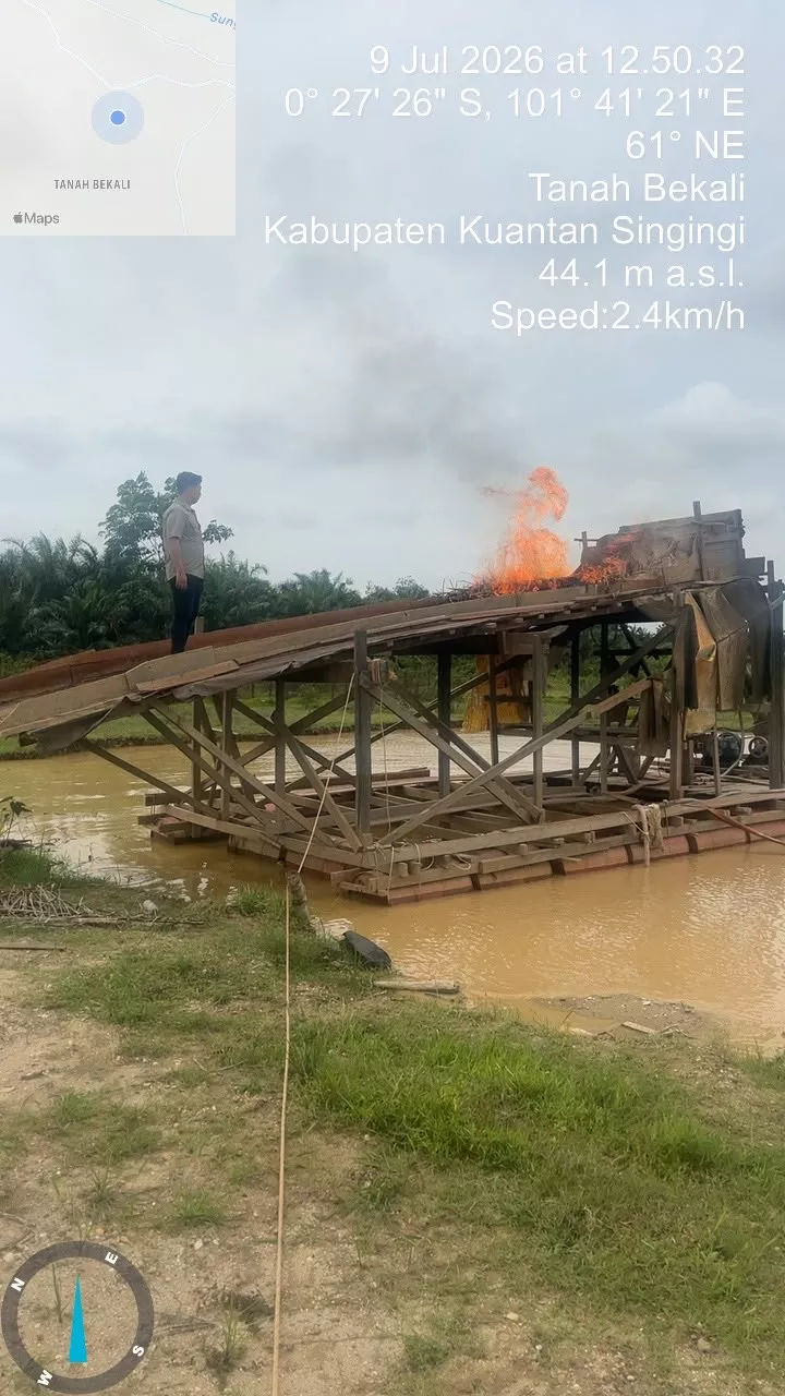 Polsek Pangean Tertibkan Aktivitas PETI di Desa Tanah Bekali, Dua Rakit Dimusnahkan
