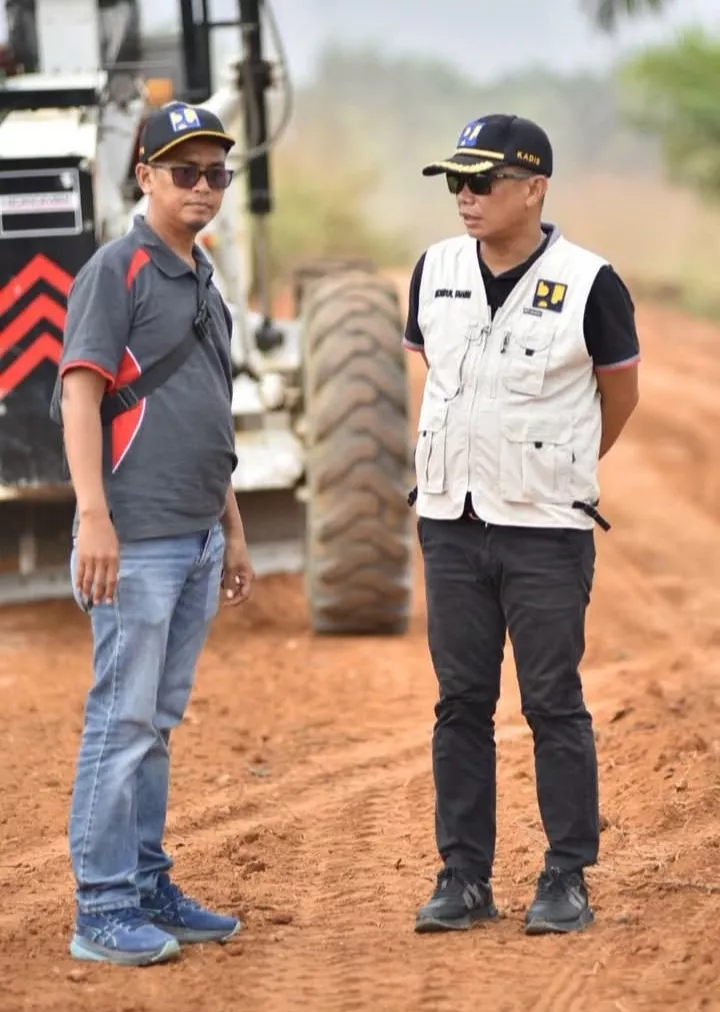 Dinas PUPR Rokan Hilir Kebut Pemerataan Jalan 37 KM Menuju Tanjung Leban, Kubu ke Bagan Batu Cuma 1,5 Jam