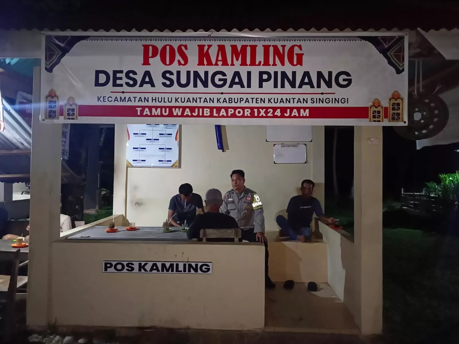 Polsek Jajaran Polres Kuansing Tingkatkan Patroli Malam dan Cek Pos Kamling untuk Jaga Kamtibmas