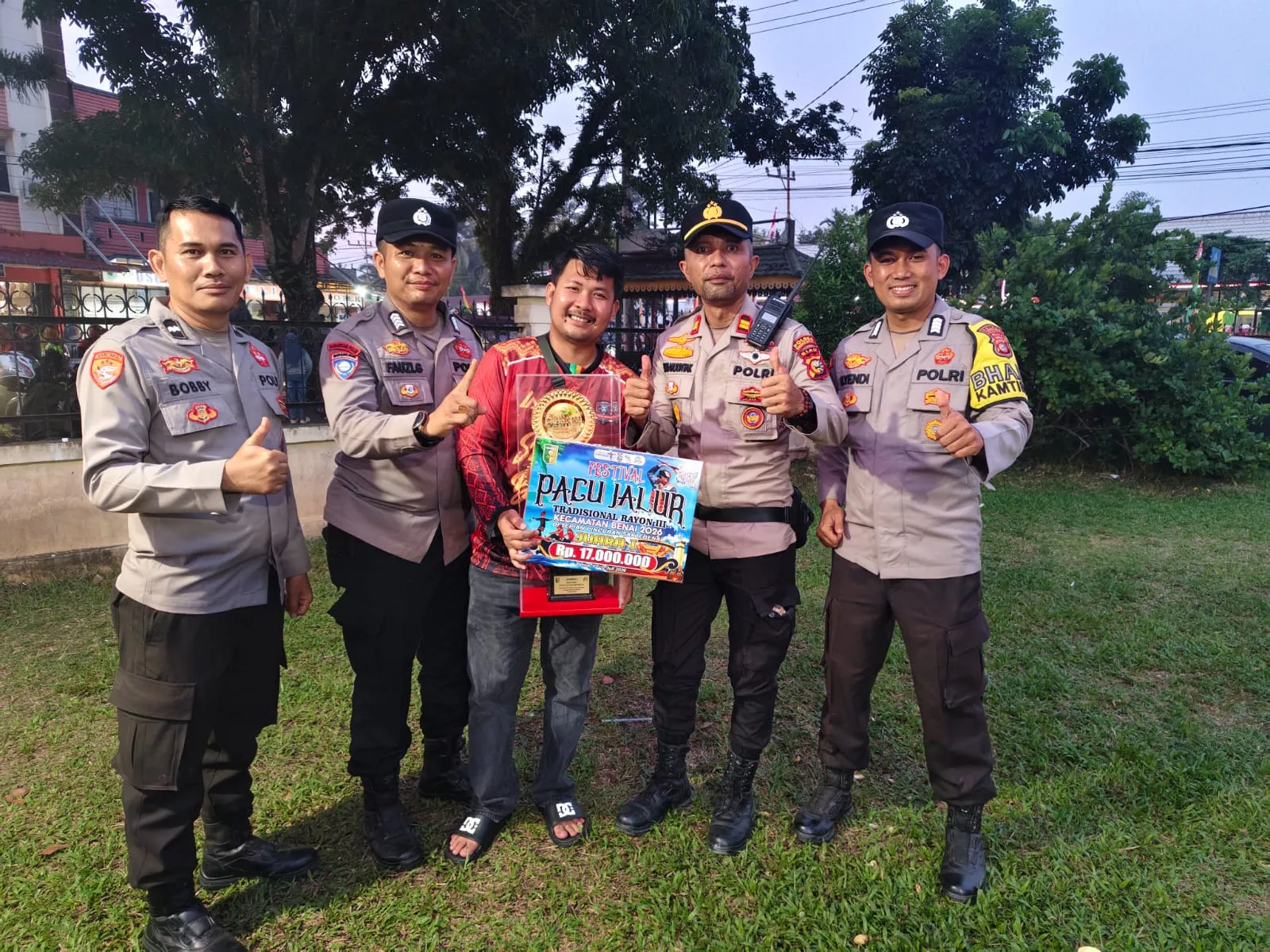 Polres Kuansing Pastikan Hari Terakhir Festival Pacu Jalur Rayon III Benai Berlangsung Aman.