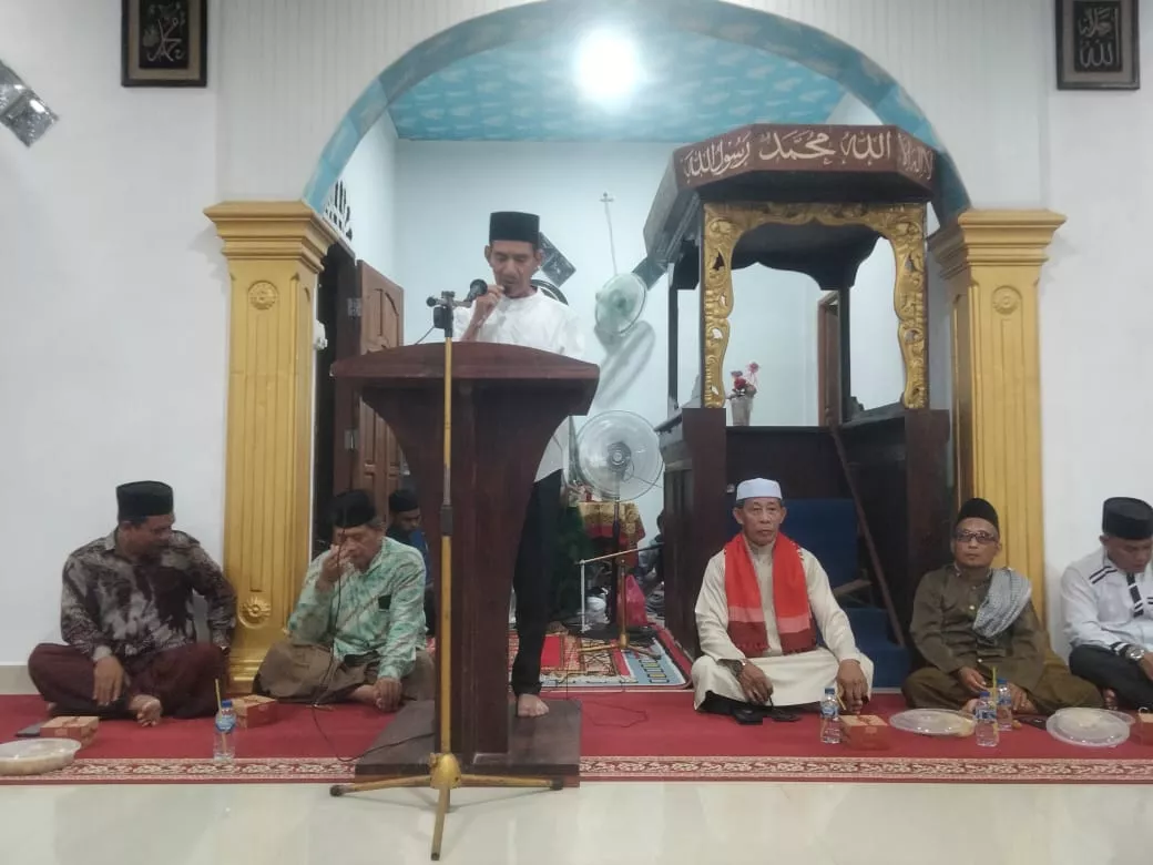 Warga Surau Hidayatullah Kateman Peringati Maulid Nabi Muhammad SAW 1448 H