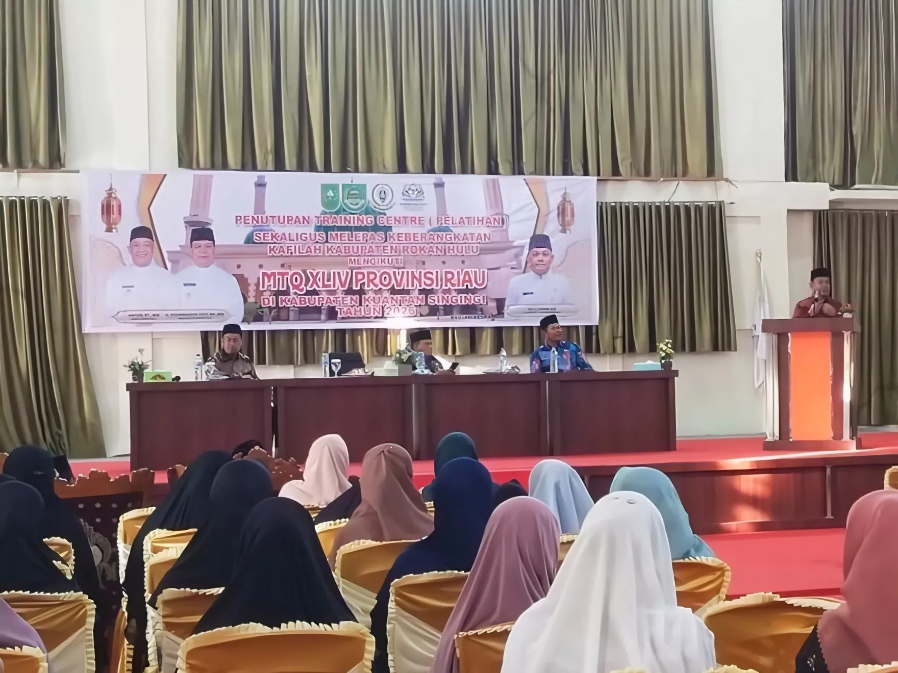 Resmi Dilepas, Kafilah MTQ Rokan Hulu Siap Berjuang Harumkan Nama Daerah di Kuansing