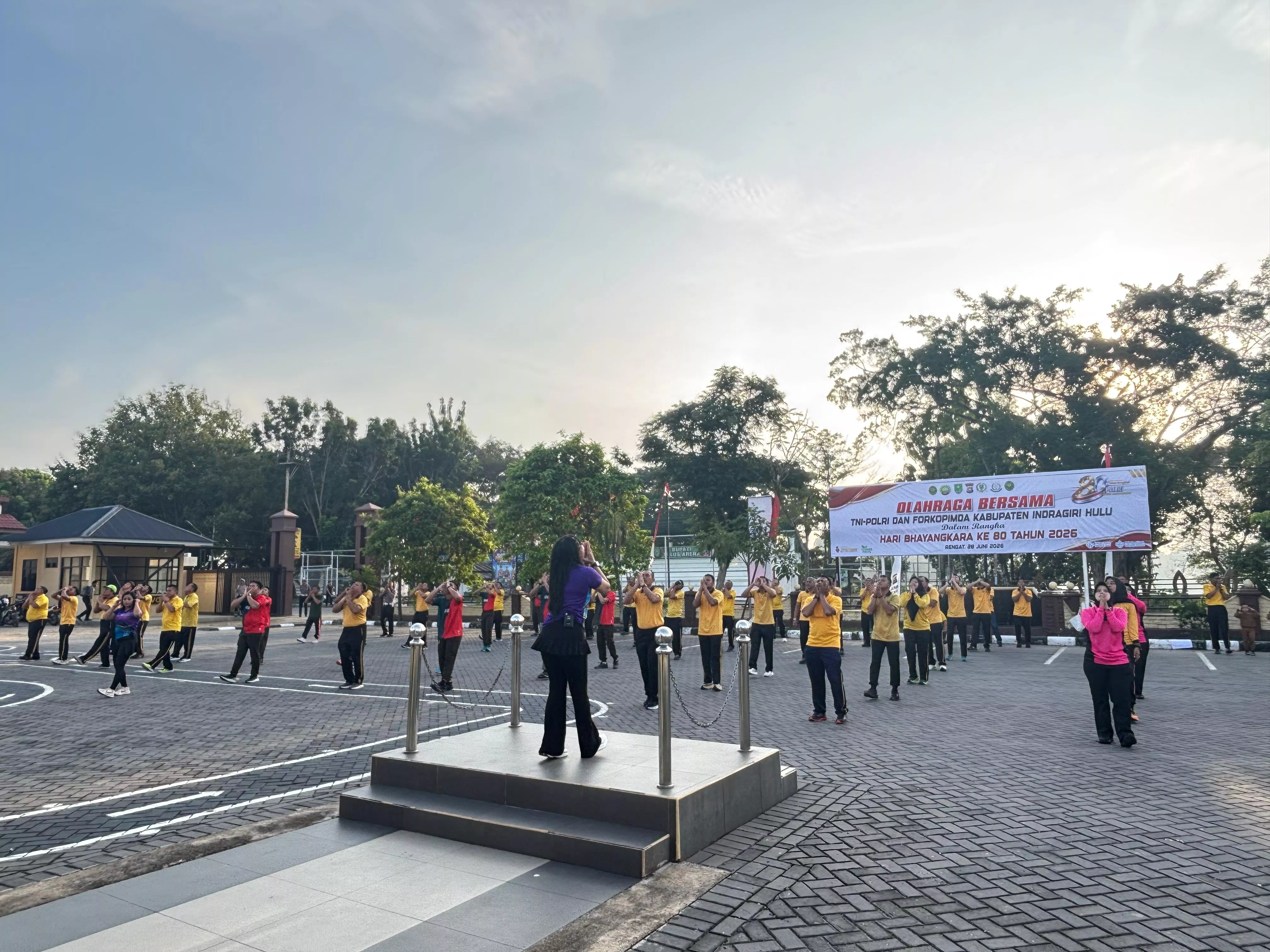 Jelang Hari Bhayangkara dan Pembukaan Pekan Olahraga Kapolri Cup, Polres Inhu Gelar Senam Bersama TNI