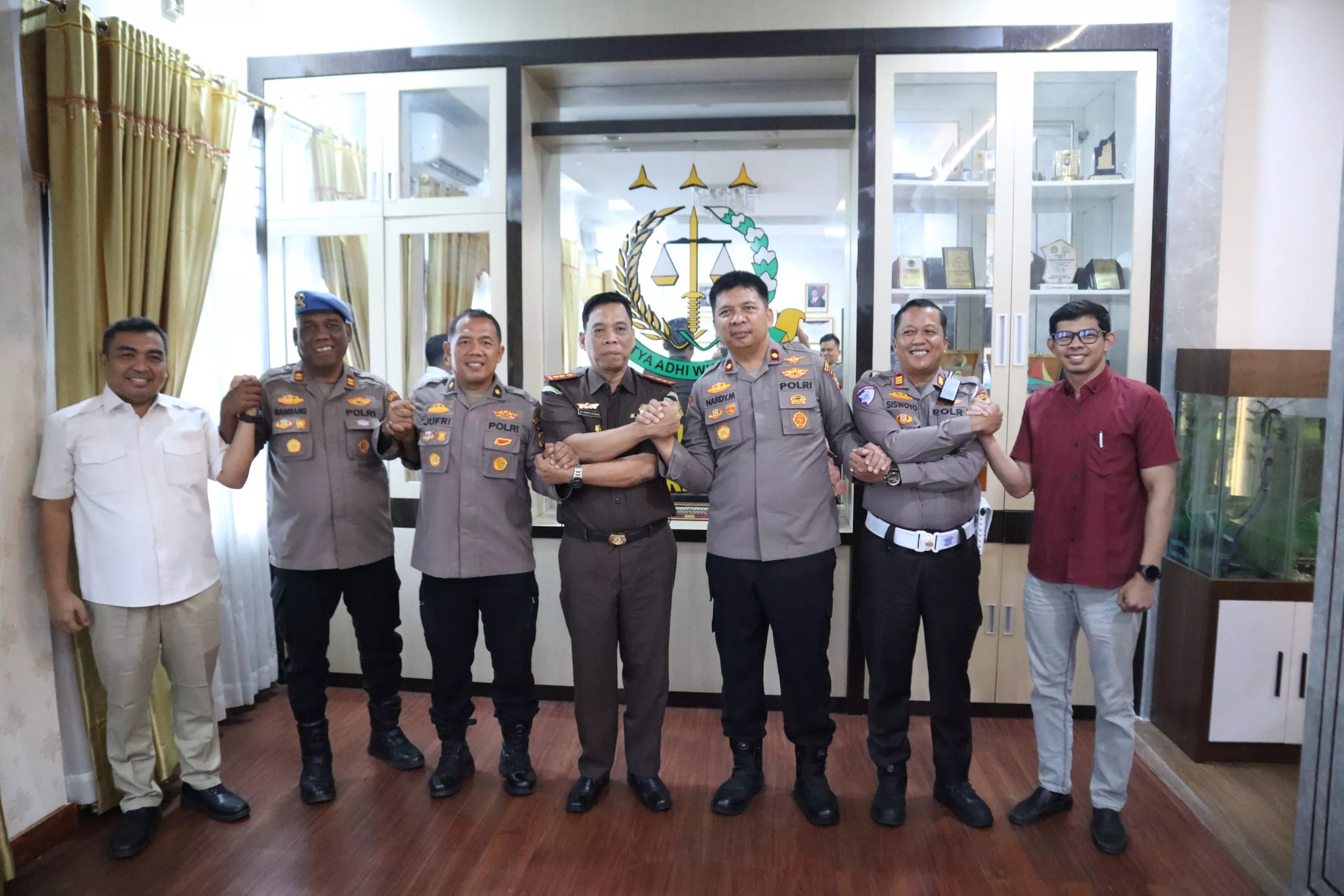 Polres Kuansing dan Kejari Kuansing Perkuat Sinergitas, Teguhkan Komitmen Penegakan Hukum dan Pelayanan Terbaik kepada Masyarakat