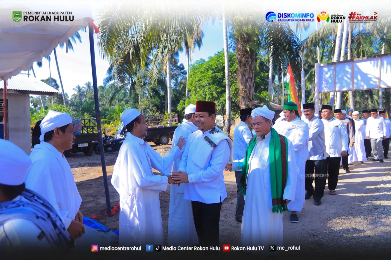 Wabup Rohul Syafaruddin Poti Hadiri Haul Alm. Syekh Haji Muhammad Noer Rokan Ke-66
