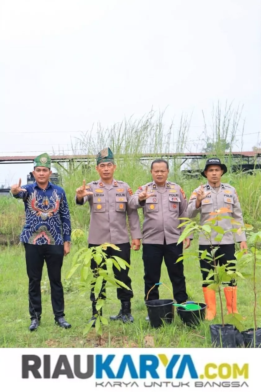 Dukung Program Kapolda Riau, Polres Rokan Hilir Tanam 50 Pohon dan Terapkan Green Policing