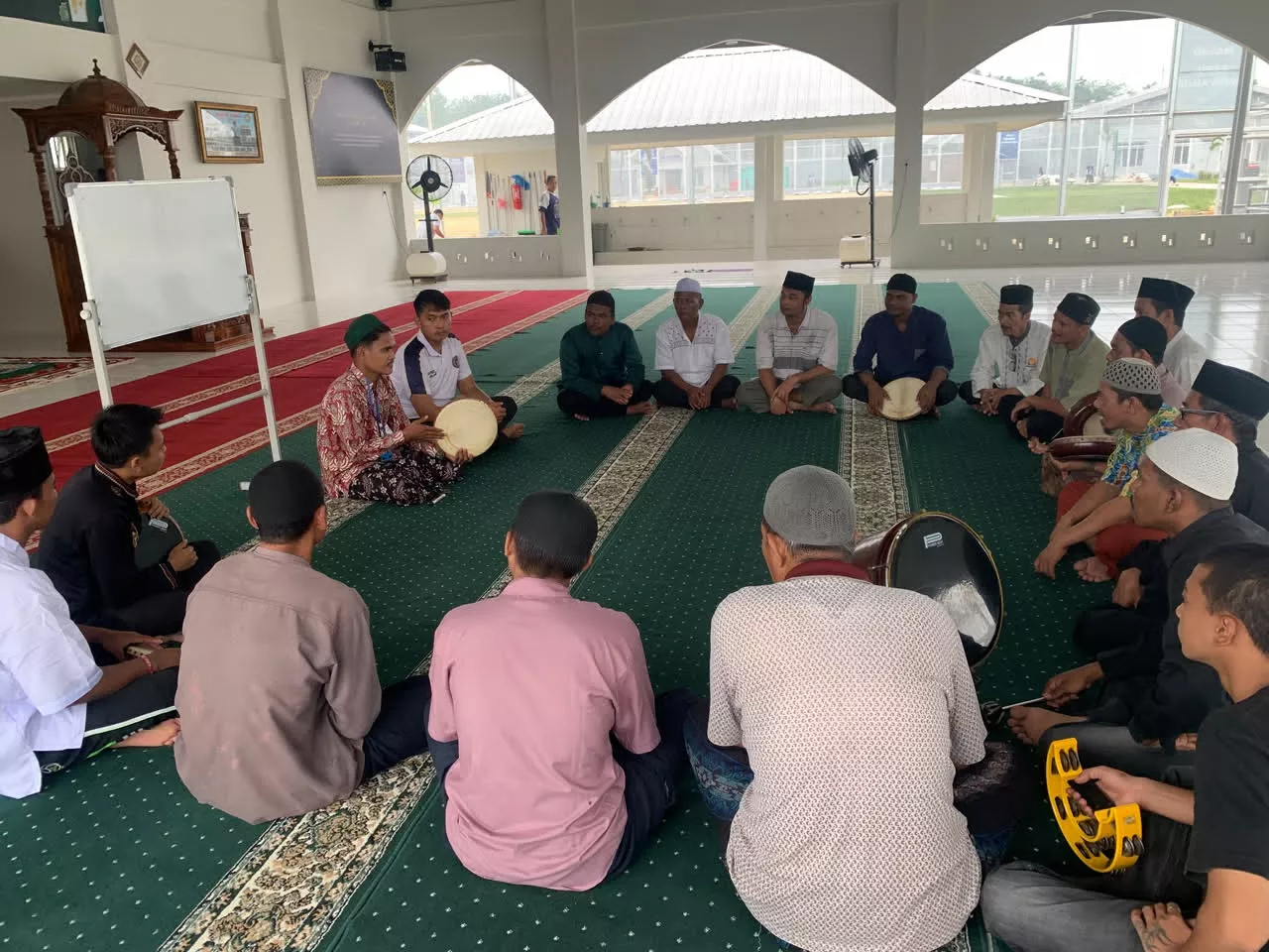 Dukung Pembinaan Mental WBP, Kasubsi Bimkemaswat Lapas Bagansiapiapi Inisiasi Pelatihan Hadrah