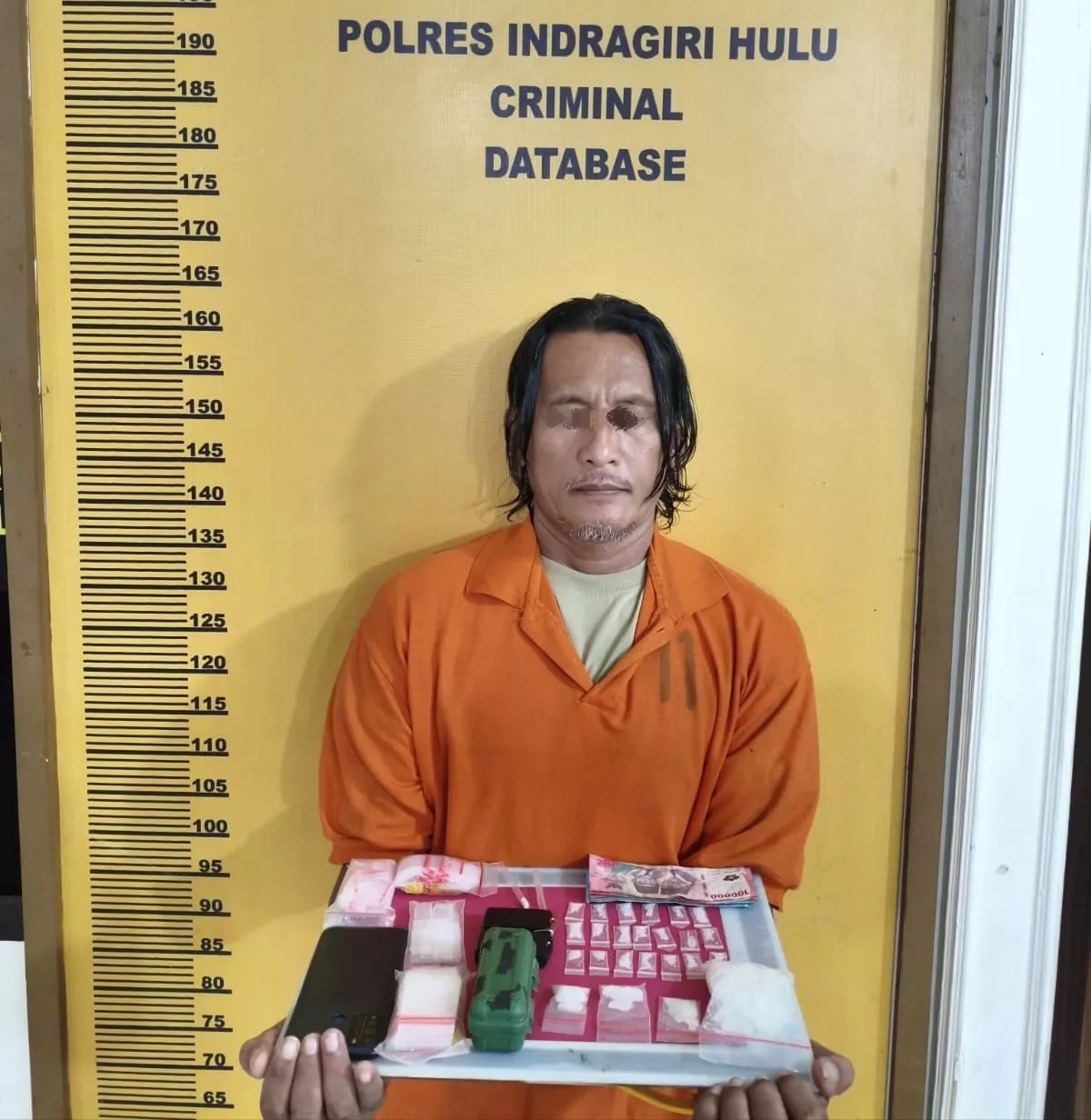 Jadikan Rumahnya Sebagai Markas Jualan Narkotika, Nana Dibekuk Personel Polsek Rengat Barat