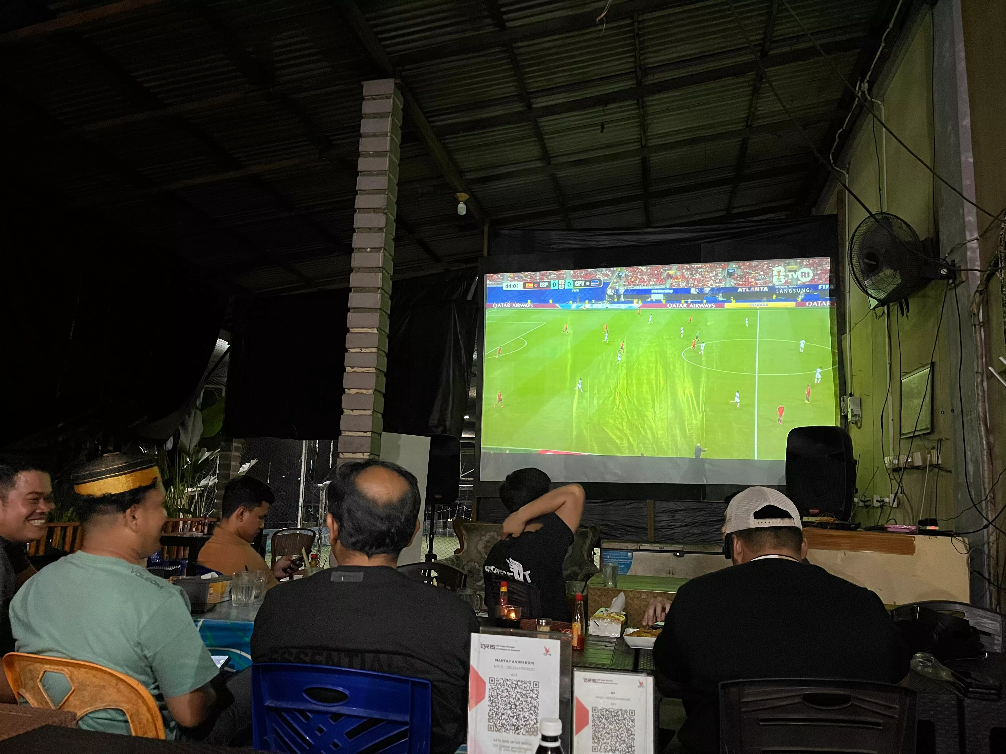 Polres Kuansing Nobar Piala Dunia 2026 Bersama Masyarakat, Pererat Silaturahmi dan Edukasi Kamtibmas