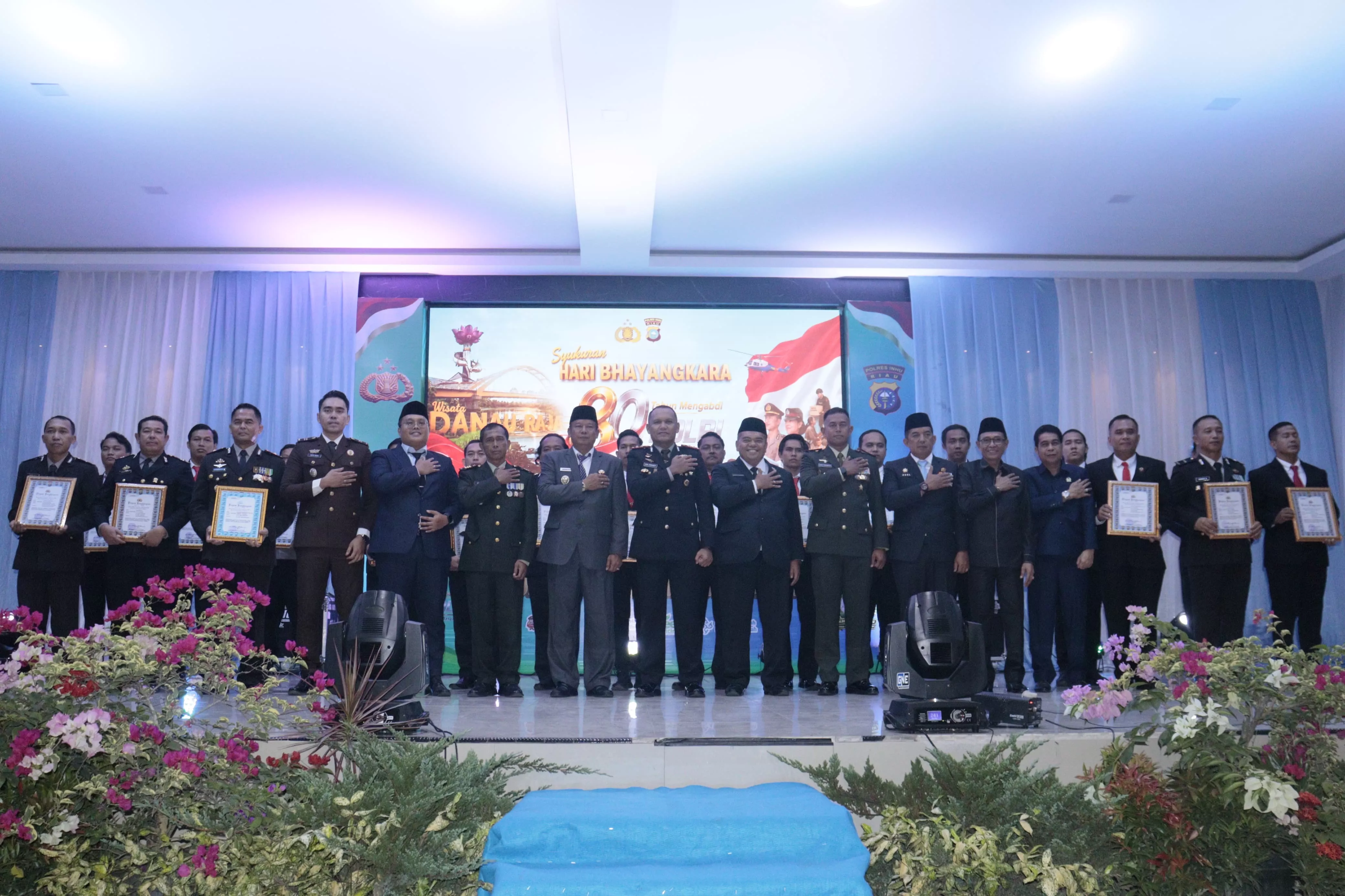     Hari Bhayangkara ke-80, Pemkab Inhu Apresiasi Dedikasi Polres dalam Menjaga Kamtibmas