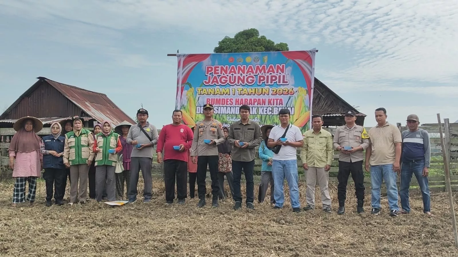 Polsek Benai Dukung Swasembada Pangan 2026 Melalui Penanaman Jagung Pipil di Desa Simandolak
