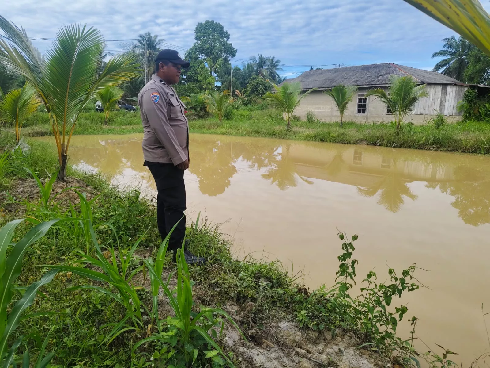 Kapolres Inhu Melalui Polsek Seberida Dorong Warga Optimalkan Budidaya Ikan Nila