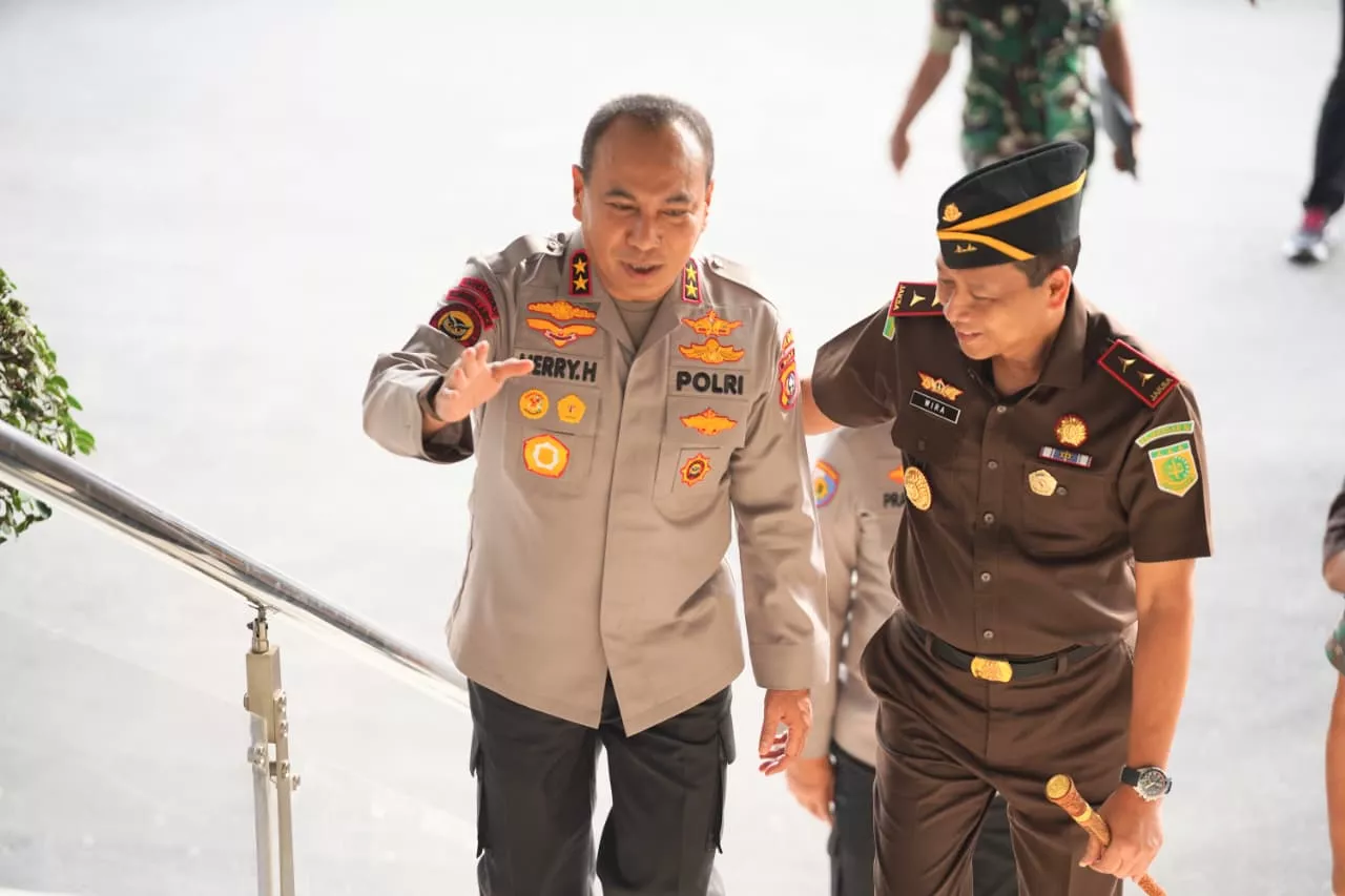 Kapolda Riau dan Kajati Perkuat Sinergi Penegakan Hukum