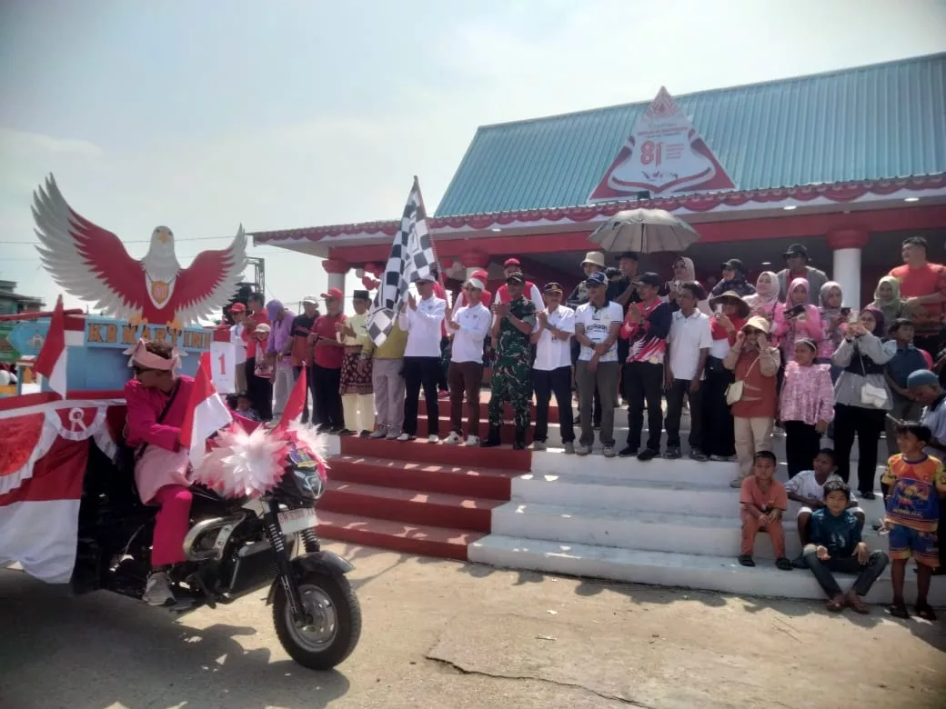 Forkopimcam Kateman lepas pawai Karnaval HUT RI ke 81 di Kecamatan Kateman