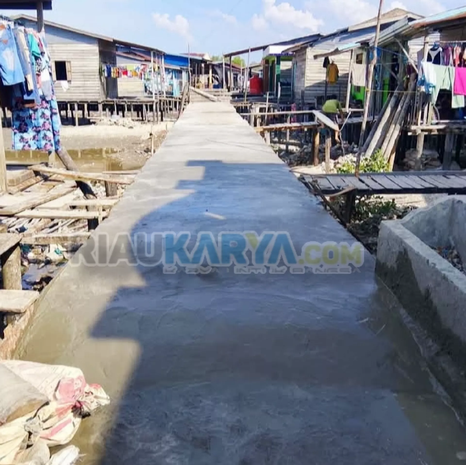Dinas PUPR Rokan Hilir Rampungkan Perbaikan Jalan Paduka II Melalui Dana Swakelola