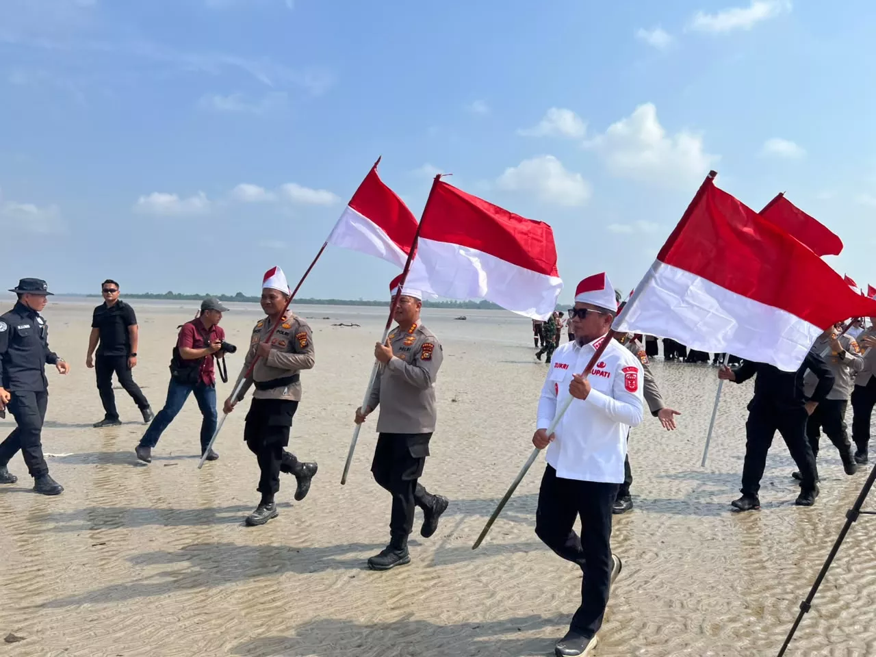 Ekspedisi Merah Putih Presisi Jangkau Pelalawan, Polda Riau Bawa Bantuan hingga Perkuat Polsek di Wilayah Terluar
