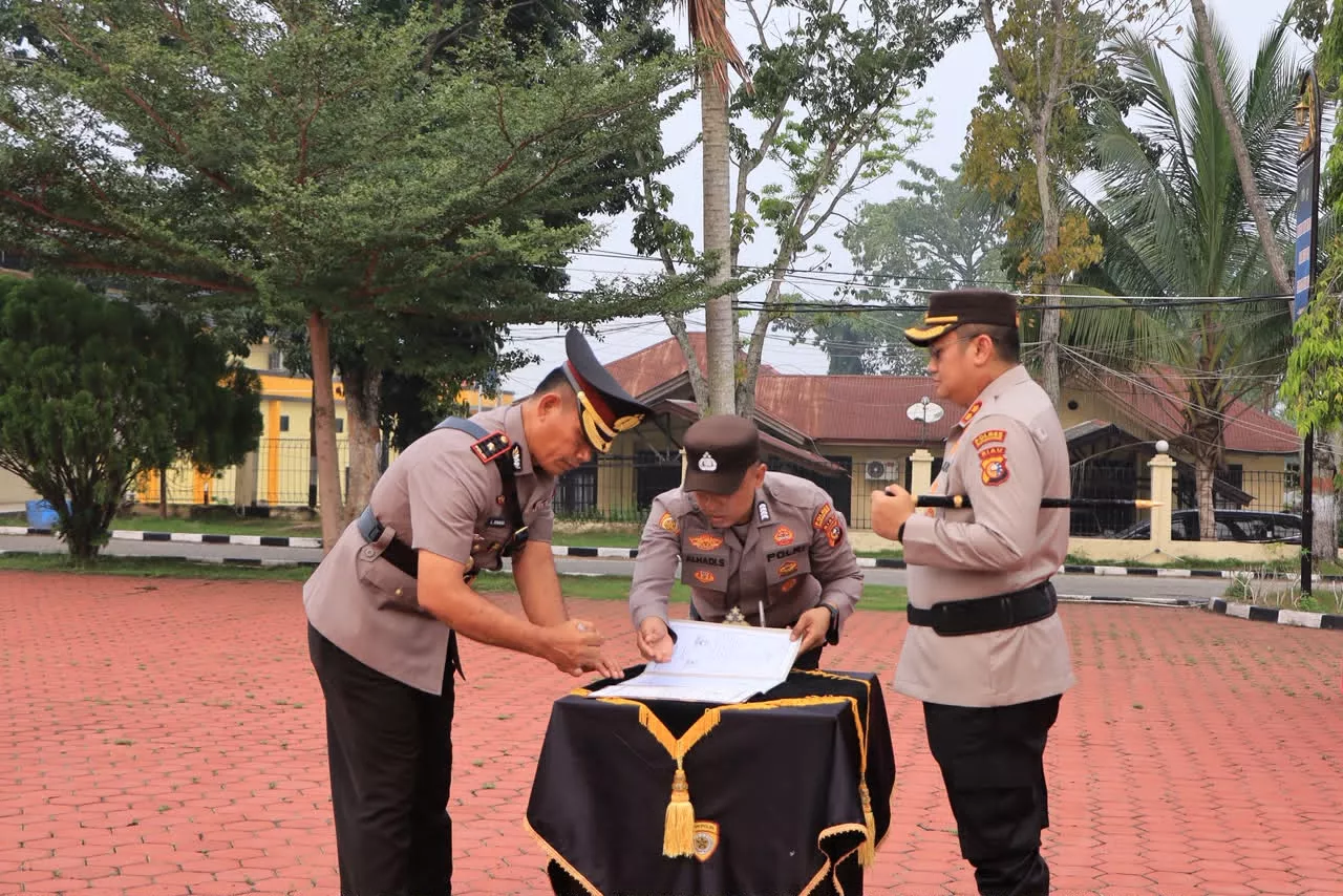 Sertijab Wakapolres Rokan Hilir, Kapolres: Pembinaan Karier Wujud Semangat Polisi Bersama Masyarakat