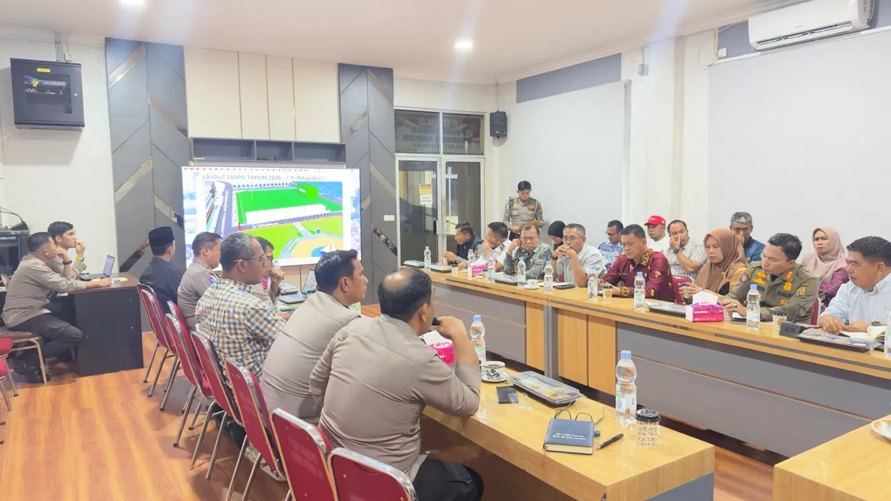 Kapolres Kuansing Pimpin Rakor Pengamanan Pacu Jalur Tepian Narosa 2026, Tekankan Kesiapan dan Sinergi