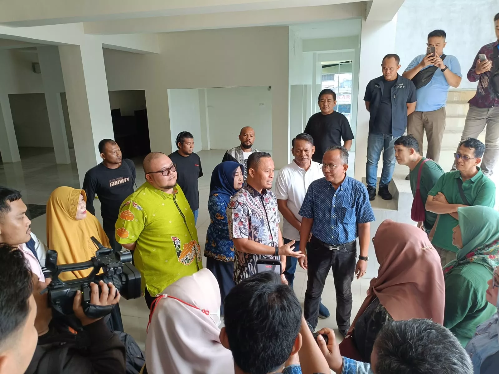 Revitalisasi Pasar Bawah Tak Tuntas, Pengelola Terancam Putus Kontrak