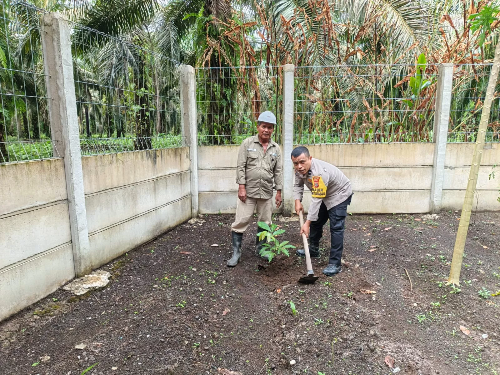 Dukung Kelestarian Lingkungan, Polri Terapkan Program Green Policing di Sungai Tapah