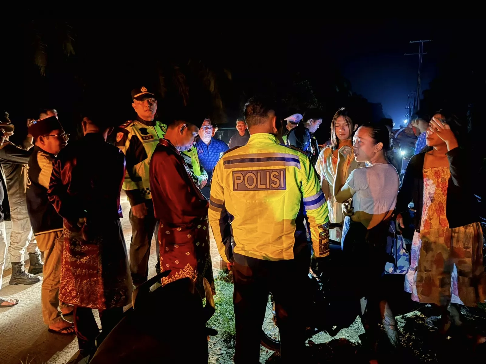 Gandeng Tokoh Adat dan TNI-Polri, Upika Pujud Bersihkan Wilayah dari Narkoba dan Balap Liar melalui Patroli Gabungan