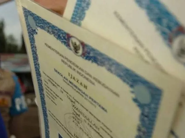 Ribuan Ijazah SMA/SMK Negeri di Riau Masih Tersimpan di Sekolah, Disdik Ajak Alumni Segera Mengambil Secara Gratis