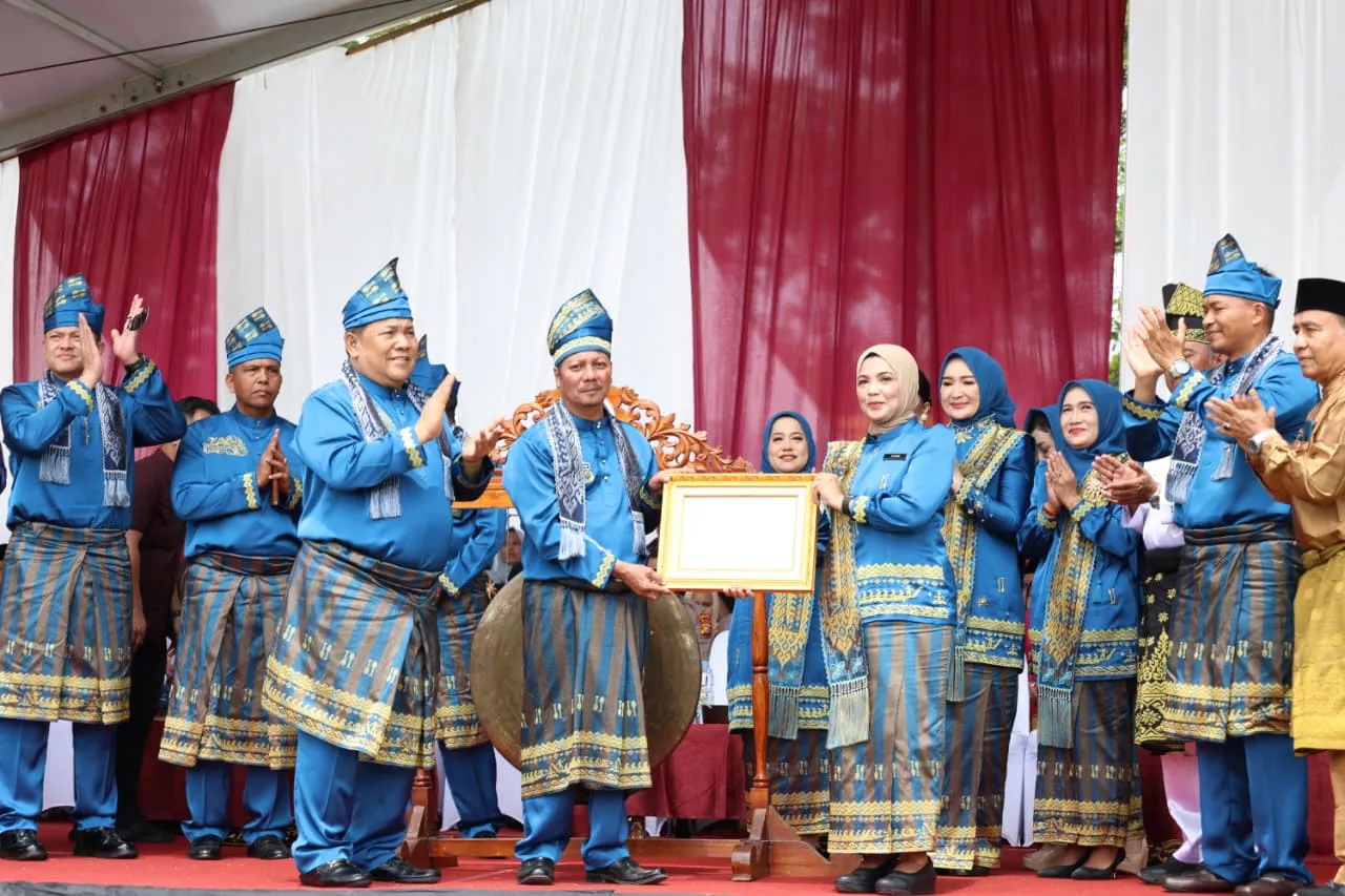 Wakapolda Riau Hadiri Pembukaan Pacu Jalur Kuansing 2026, SF Hariyanto Tekankan Kelestarian Sungai Kuantan