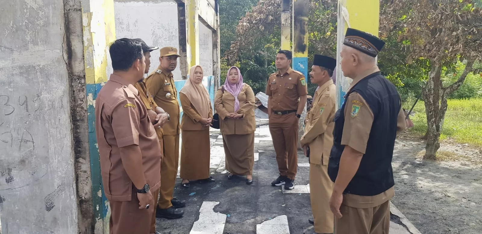 Gerak Cepat Pasca Musibah: Plt Kadisdik Rohil Pastikan KBM di SDN 011 Basira Tetap Berjalan