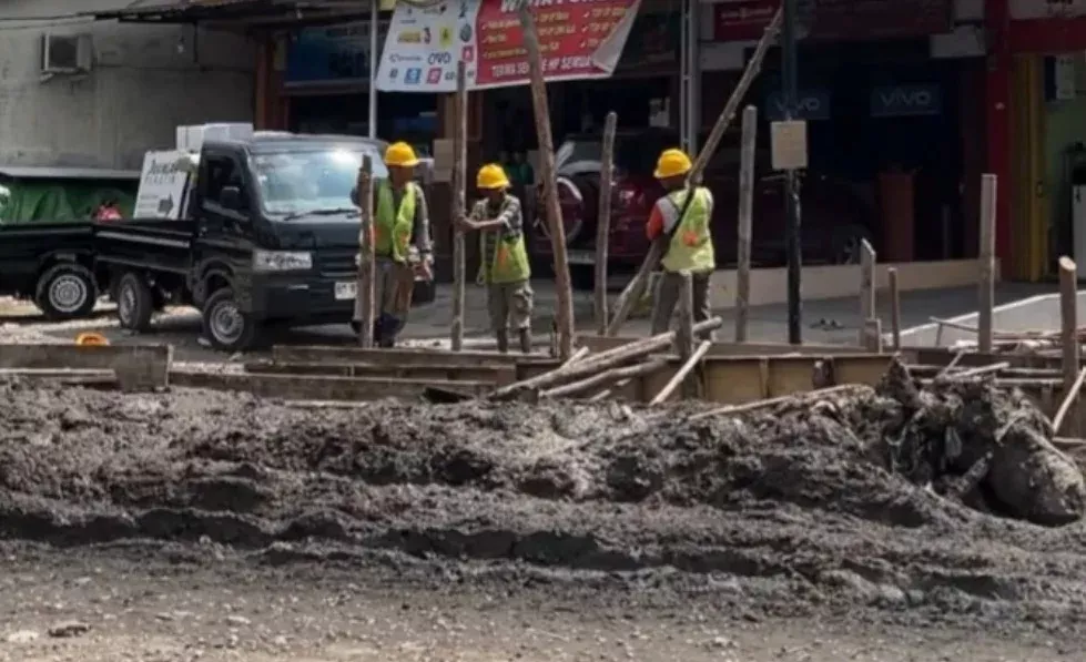 Pemko Pekanbaru Tanggulangi Banjir di Dharma Bakti, Drainase Sepanjang 1,2 Kilometer Dibangun