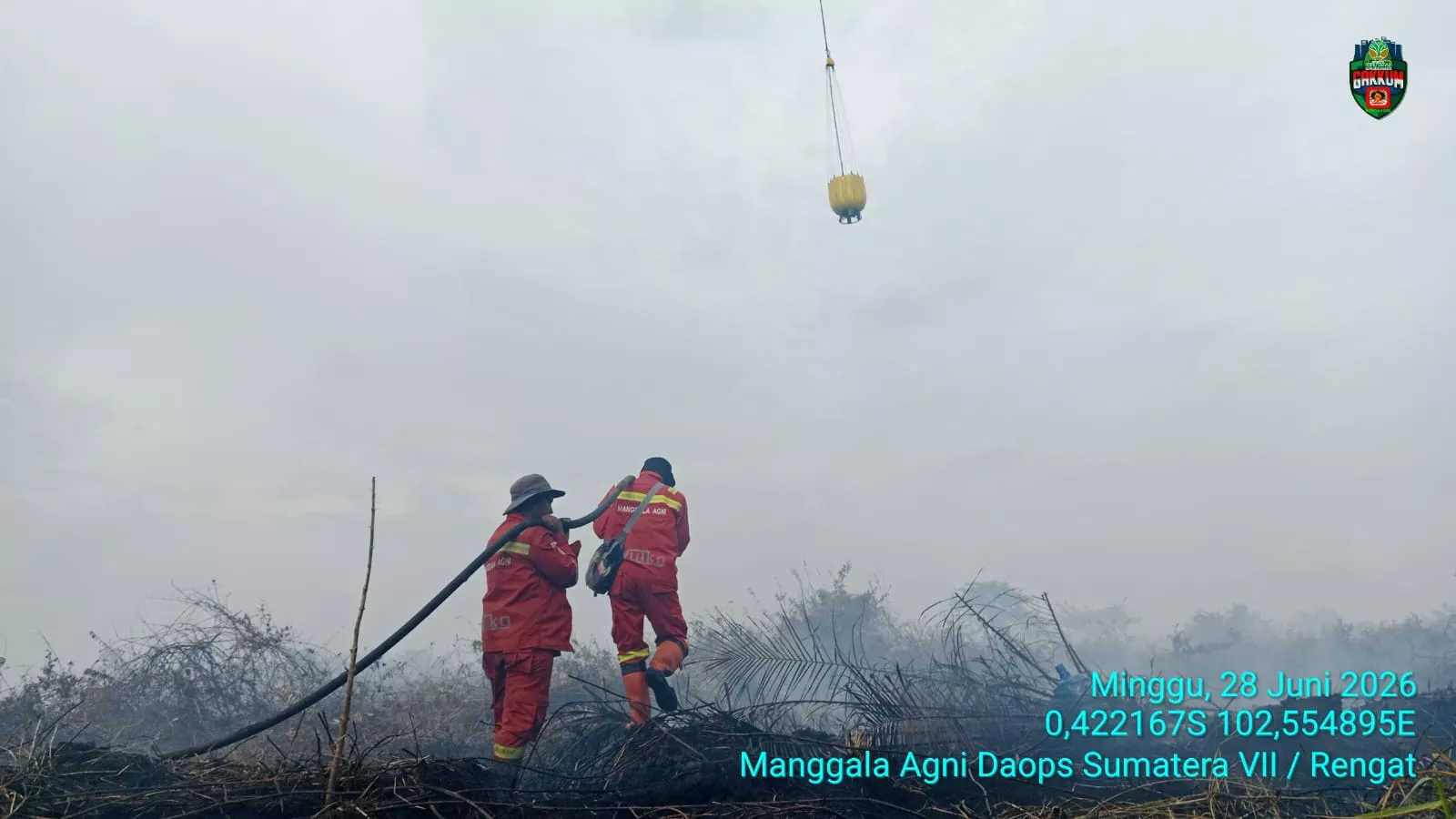 Angin Kencang Hambat Pemadaman Karhutla di Inhu, Dua Helikopter Water Bombing Dikerahkan. 