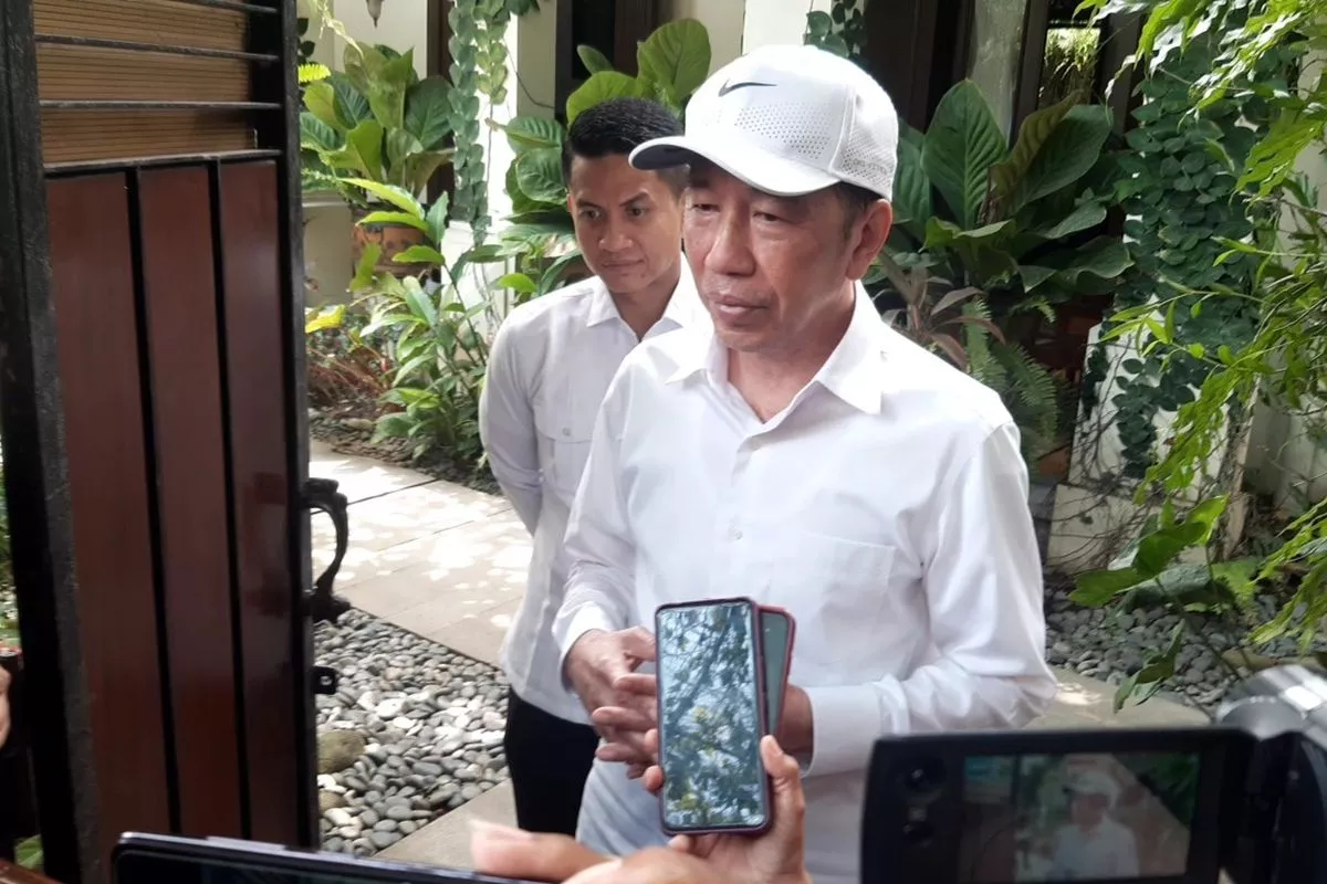 Jokowi Setujui Restorative Justice untuk Rismon Sianipar, Berkas Segera Diantar ke Polda