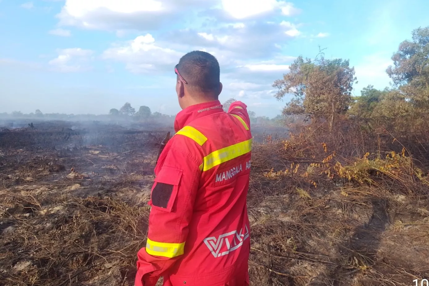 Bertaruh Nyawa Tanpa Sinyal: Perjuangan Petarung Api Manggala Agni di Pulau Serdang