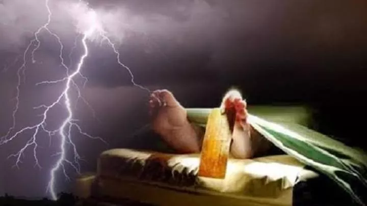 Dua Warga Tewas Tersambar Petir Saat Pasang Pukat di Pantai Tapularamo Konut